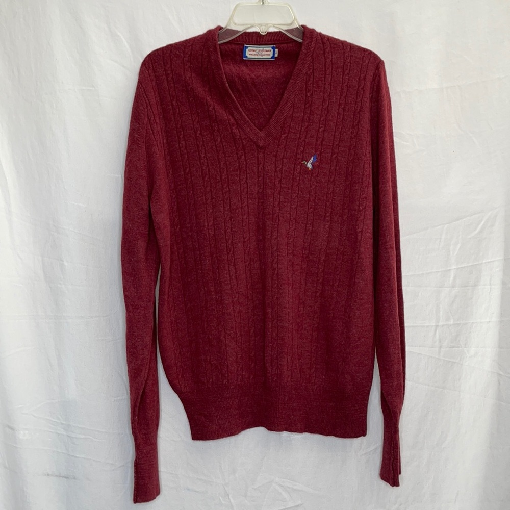 Cable knit V neck sweater